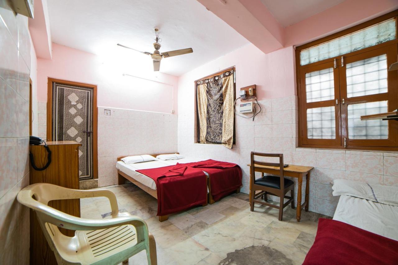 Hotel O Sree Radha Lodge Near Snow World Secunderabad Экстерьер фото