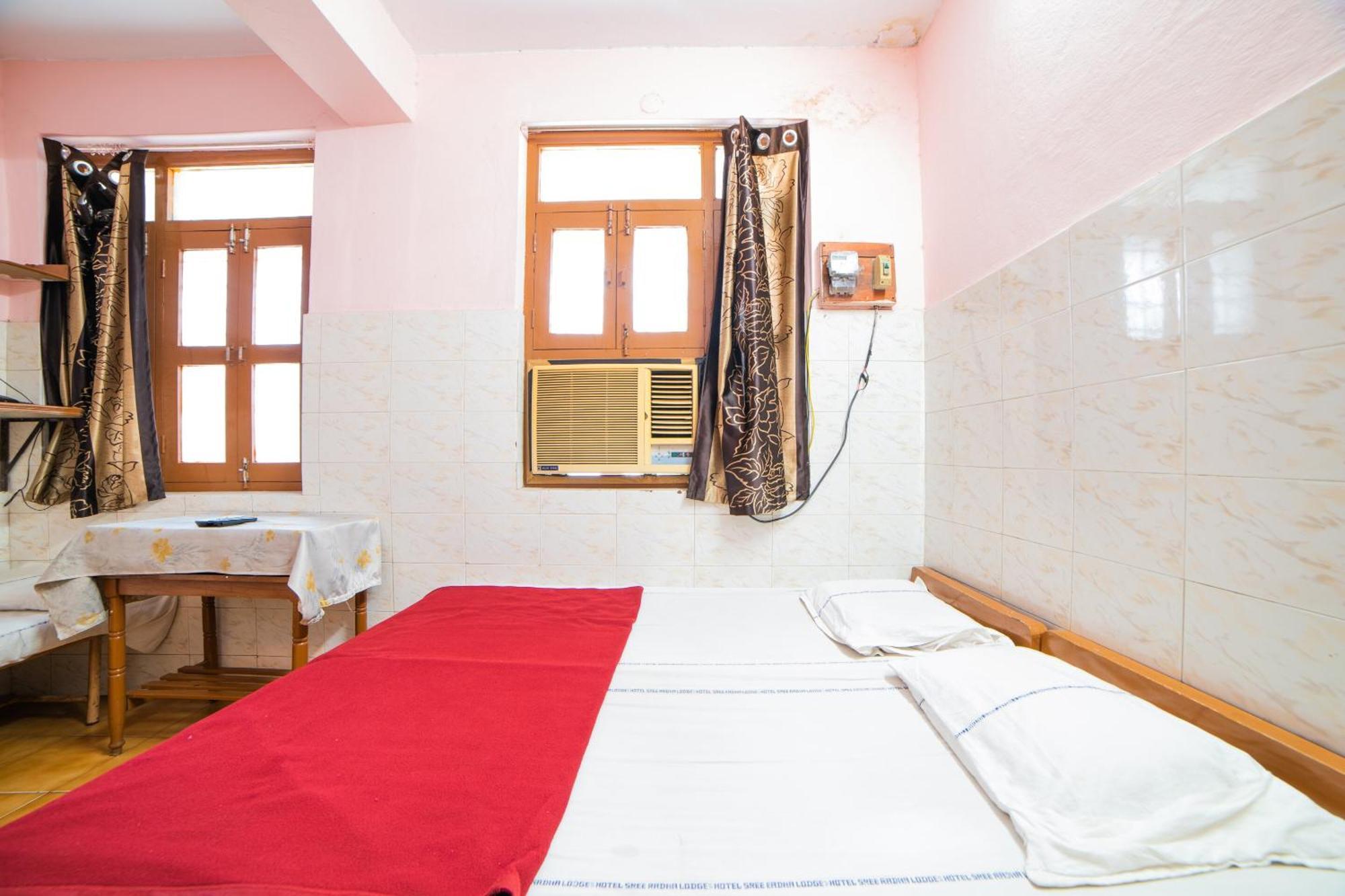 Hotel O Sree Radha Lodge Near Snow World Secunderabad Экстерьер фото